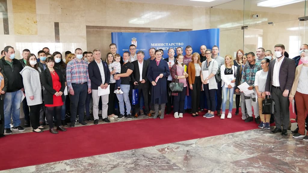 Dodeljena još 81 kuća mladim parovima na selu