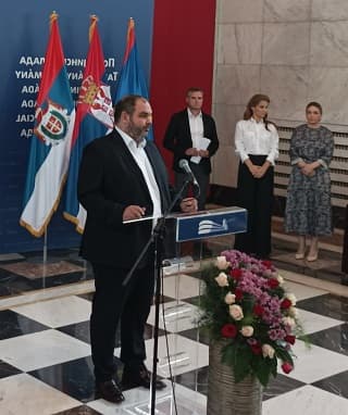 U Pokrajinskoj vladi uručeni ugovori u vrednosti 200 miliona dinara mladim poljoprivrednicima