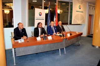 POTPISAN UGOVOR O PARTNERSTVU PRIVREDNE KOMORE VOJVODINE I POLJOPRIVREDNOG SAJMA "INTERAGRO 2018" U BIJELJINI