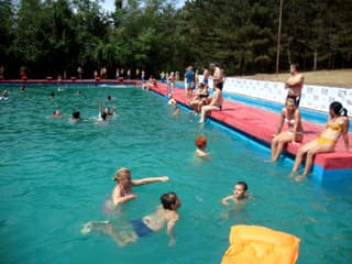 SPAS OD VELIKH VRUĆINA GRAĐANI OPŠTINE ALIBUNAR NALAZE NA BAZENIMA
