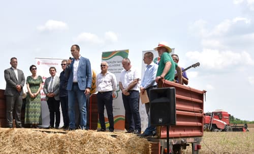 ZADRUŽNI SAVEZ ORGANIZOVAO ŽETVENI DAN U BAČKOJ TOPOLI