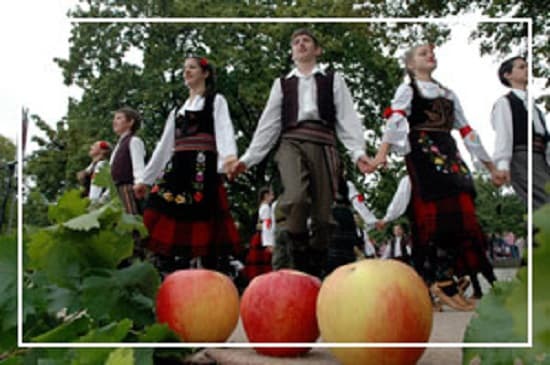 59. Oplenačka berba grožđa i Sabor izvornog narodnog stvaralaštva