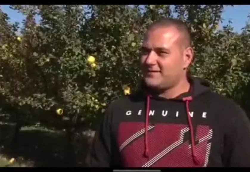 Mladi voćar kraj Tise