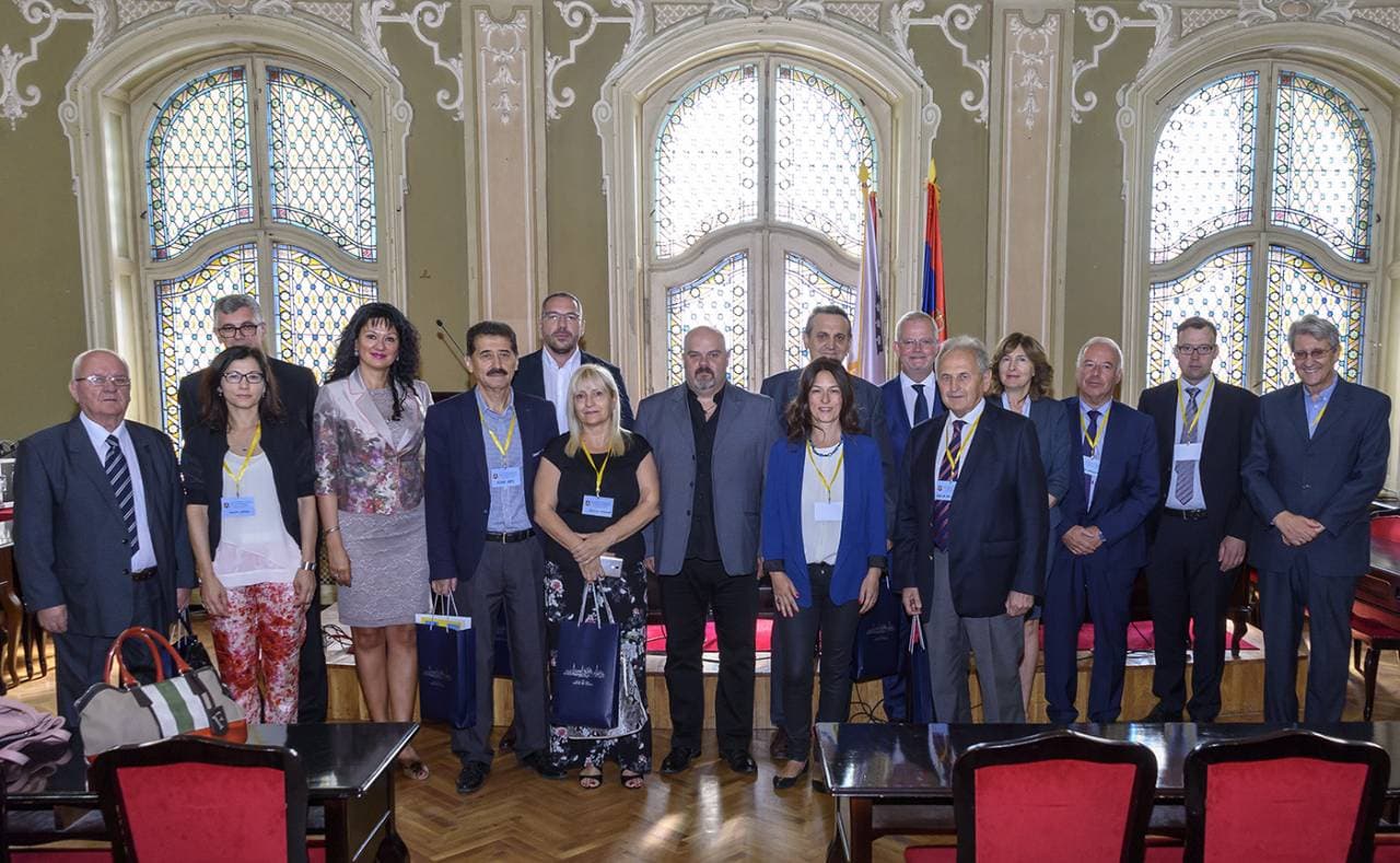 Učesnici Simpozijuma Pivo, pivarstvo i hmeljarstvo u poseti gradskoj kući u Zrenjaninu