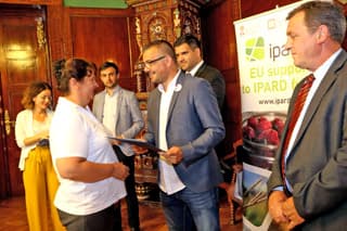 Poljoprivrednici dobili prve IPARD ugovore