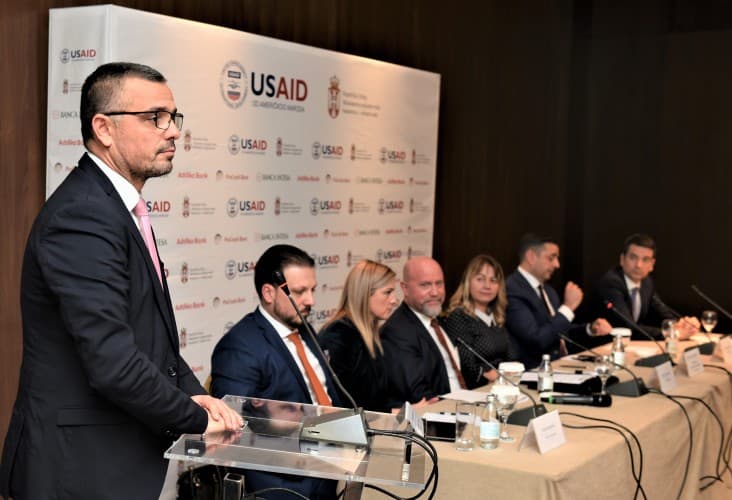 Poljoprivrednici lakše do kredita uz pomoć USAID i Ministarstva poljoprivrede